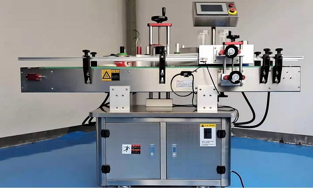 PLM-200圆瓶贴标机介绍