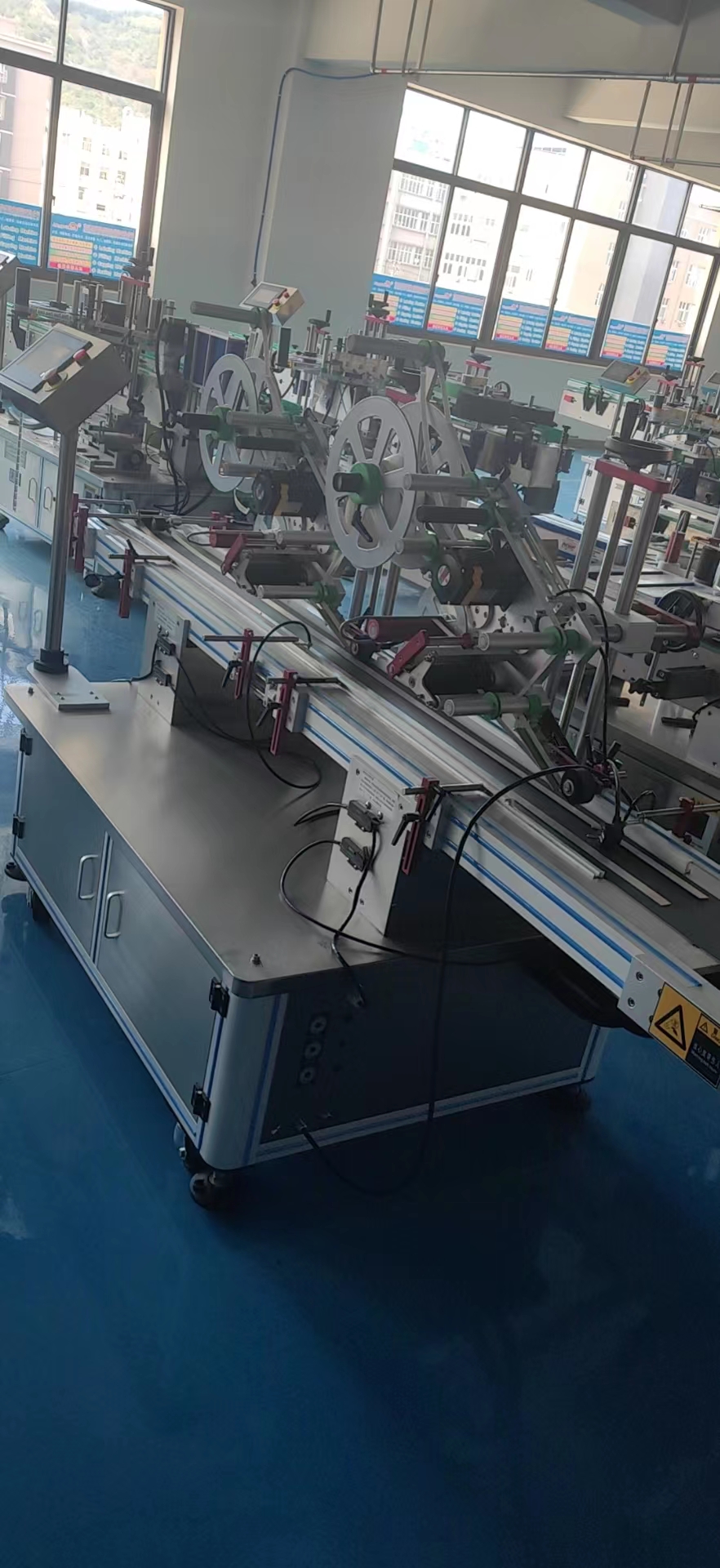 全自动临时车牌贴标机