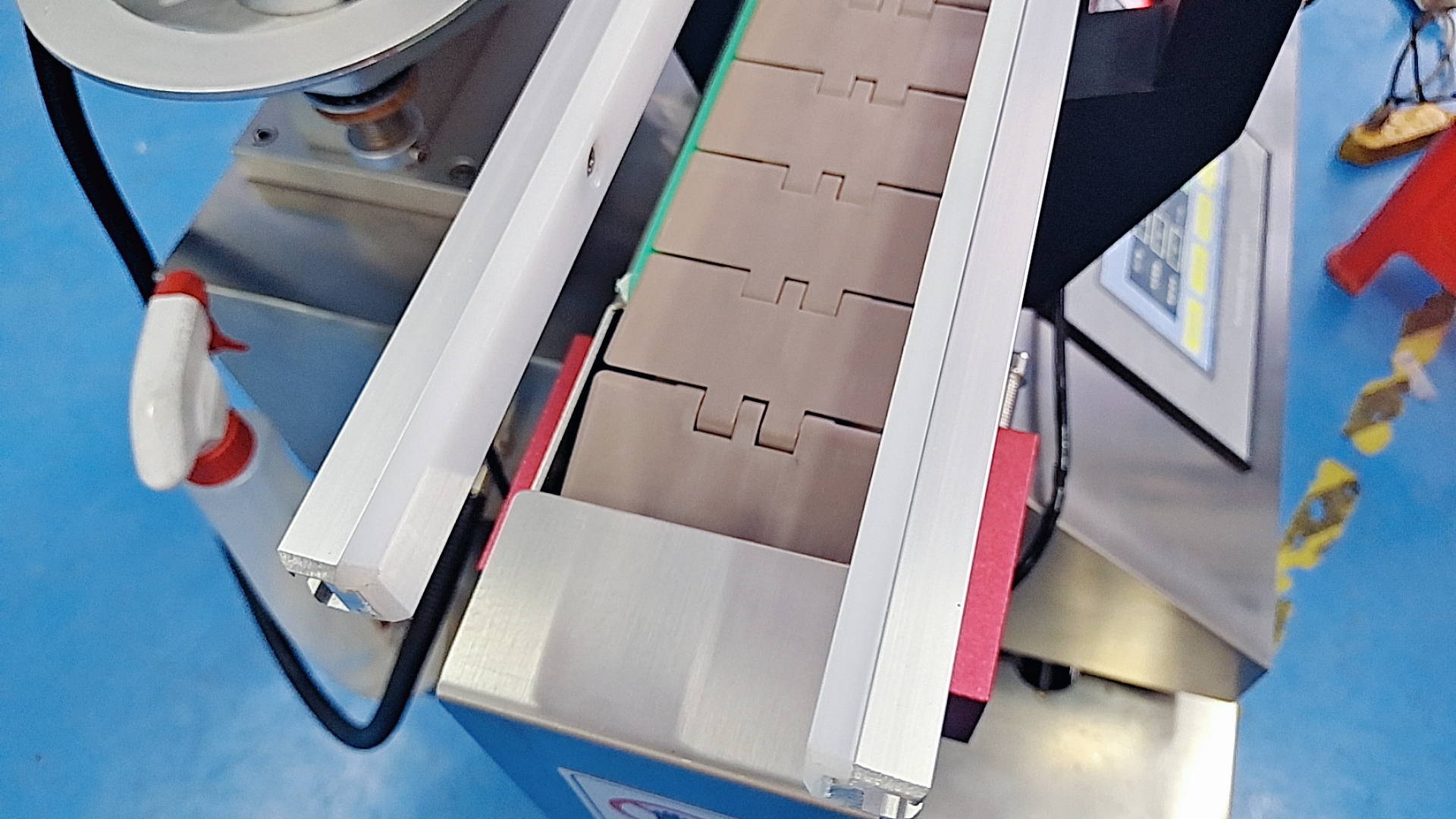 关于贴标机的合理化规范化的建议