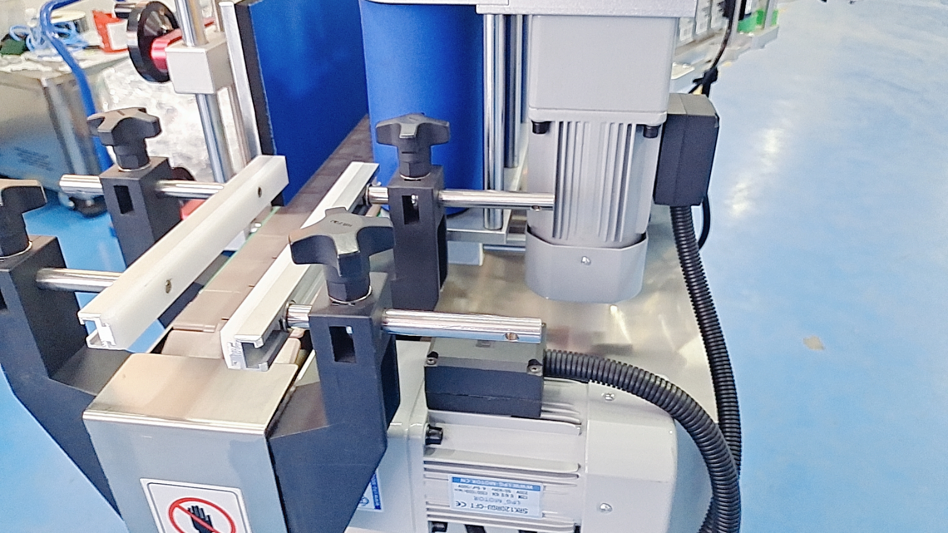 全球与中国自动贴标机市场:增长趋势、竞争格局与前景展望 全球与中国自动贴标机市场:增长趋势、竞争格局与前景展望